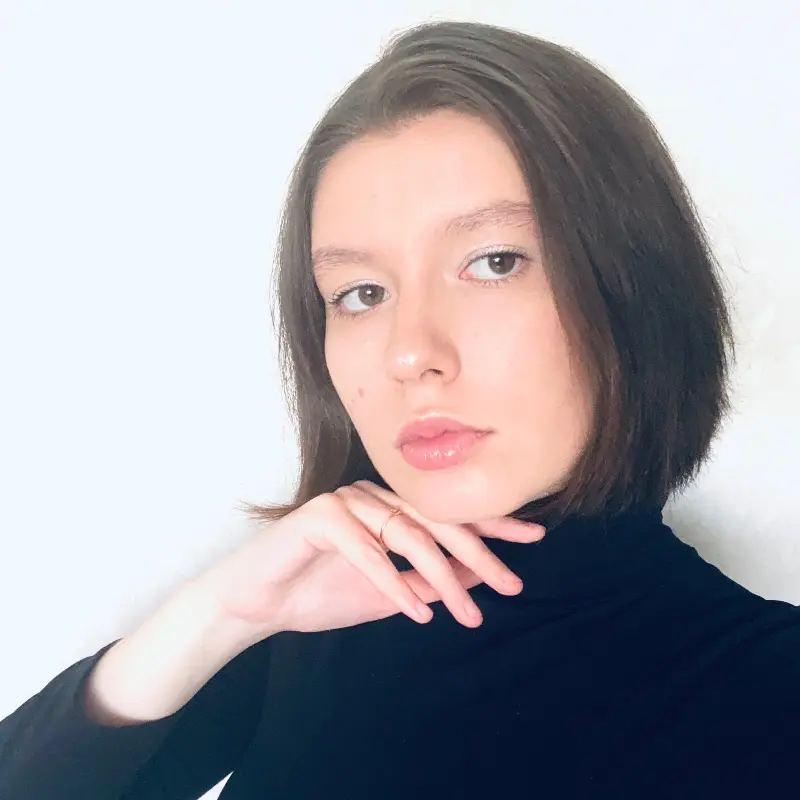 Алиса Минакова