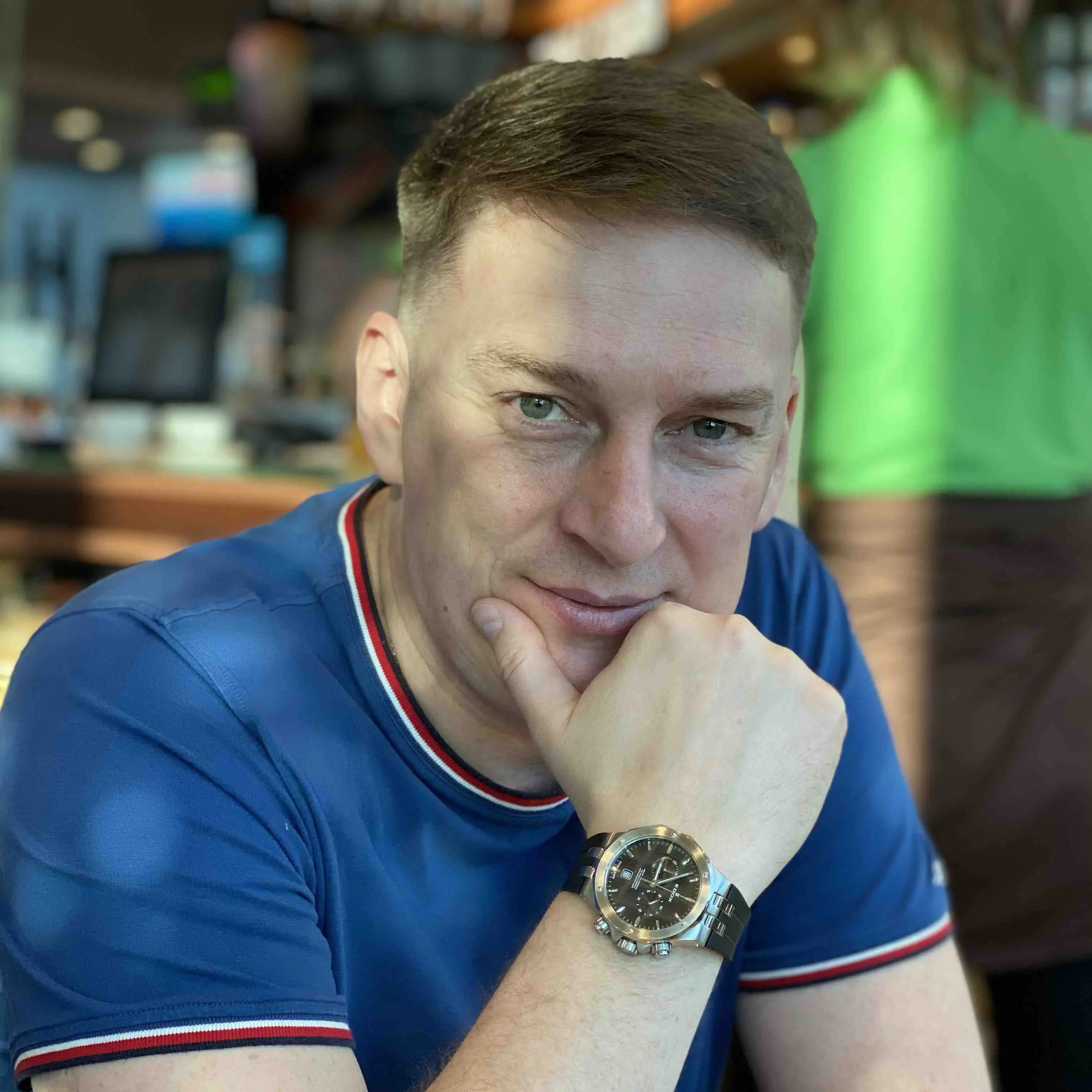 Евгений Комаров