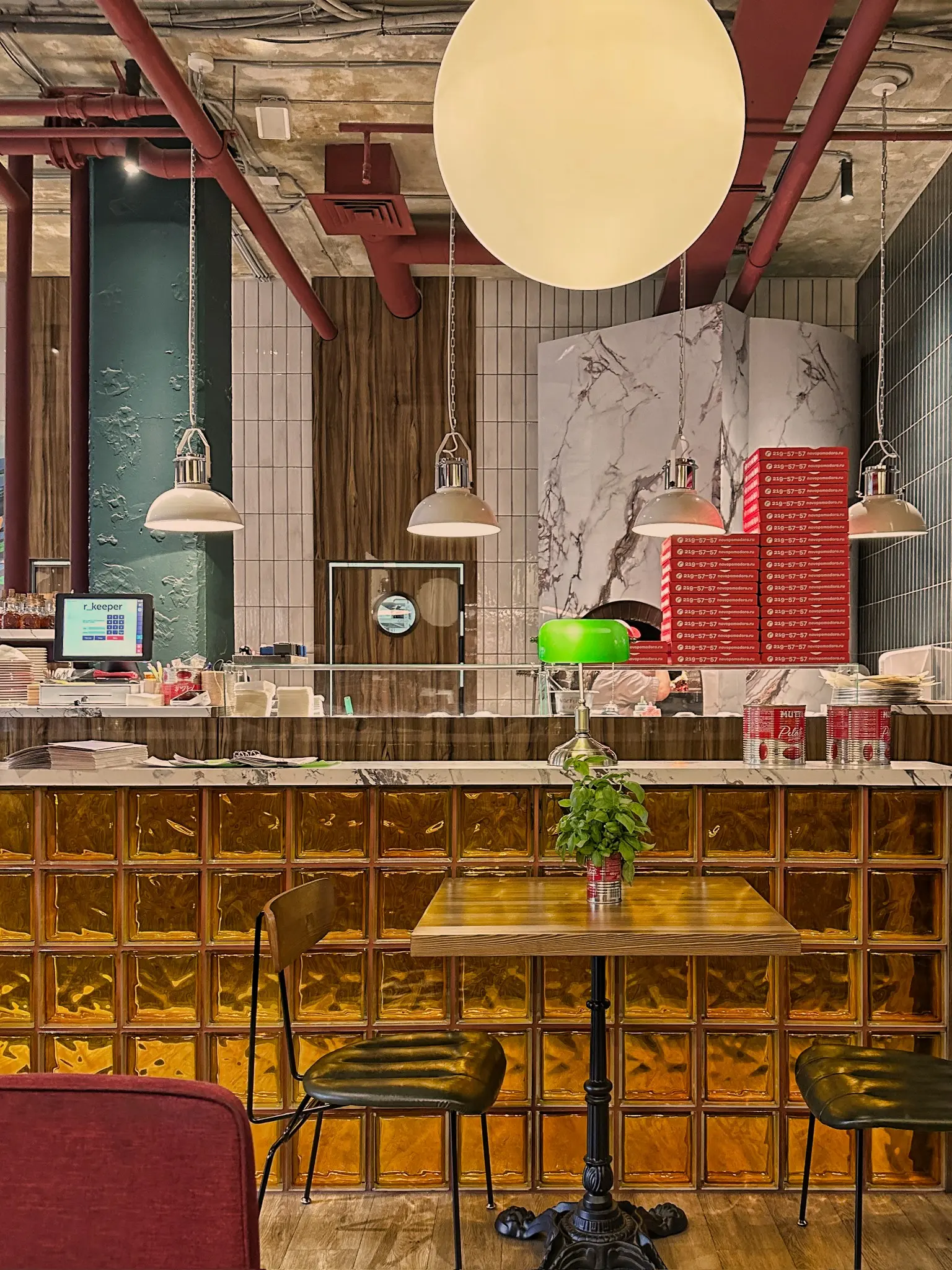 HoReCa-кейс: Novopomodoro, 87 м² | Сетка — социальная сеть от hh.ru