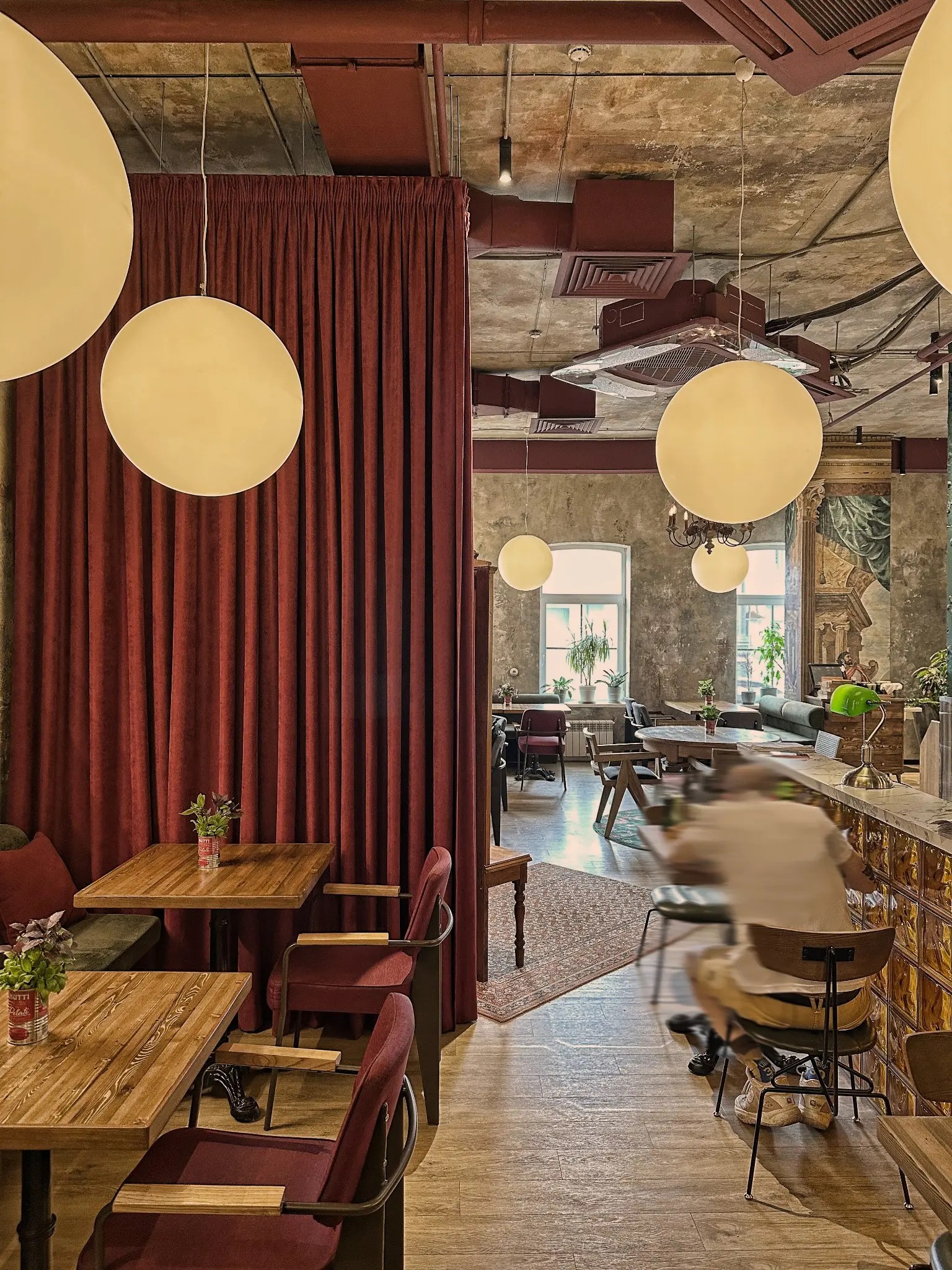 HoReCa-кейс: Novopomodoro, 87 м² | Сетка — социальная сеть от hh.ru