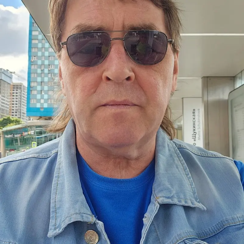 Виталий Миронов