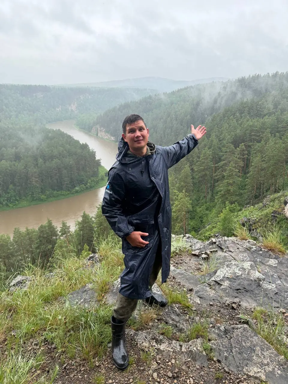 Ciao, уважаемые Акционеры!
Лето - худшее время, чтобы менять бизнес.
Да, звучит странно. Но именно к этому выводу я пришел за годы в бизнесе.
Для нашей Компании лето - высокий сезон продаж | Сетка — социальная сеть от hh.ru