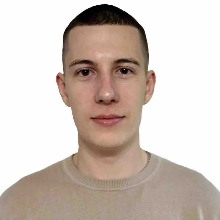 Илья Пыхтеев