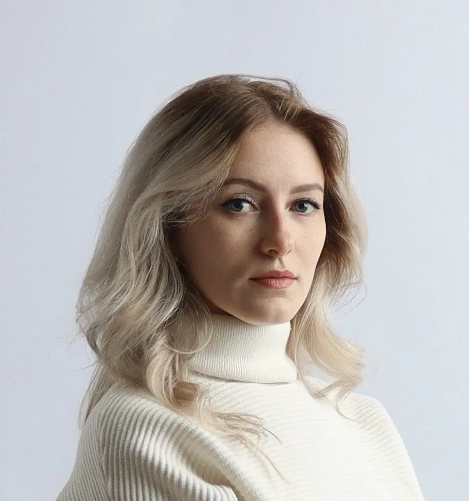 Юлия Тесликова