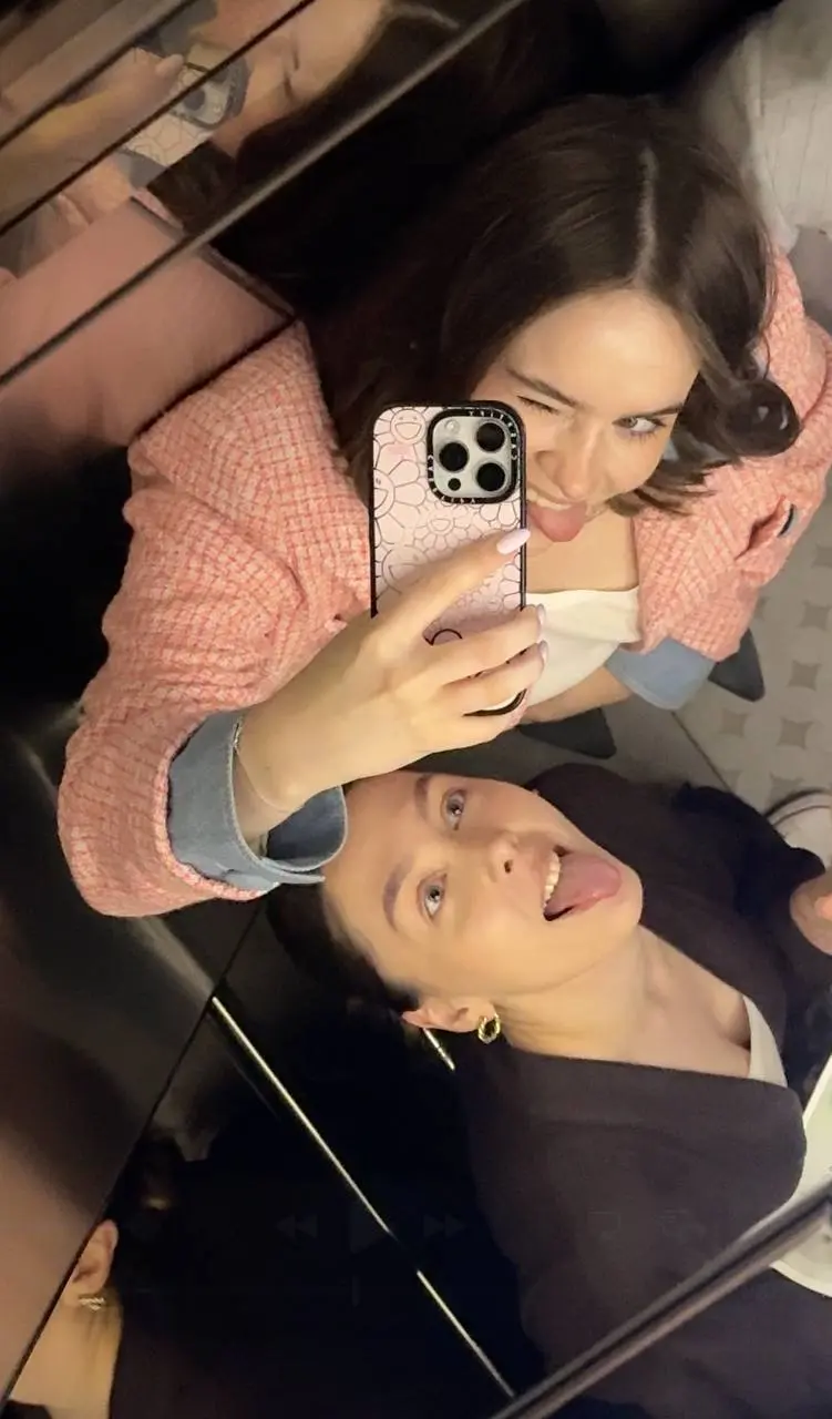 Офисная фотопленка человека, который все никак не настроится на системное ведение канала (аж к челленджу хочется вернуться!): только сладости, коллеги, проекты — и их комбинации между собой
Задумались... | Сетка — социальная сеть от hh.ru