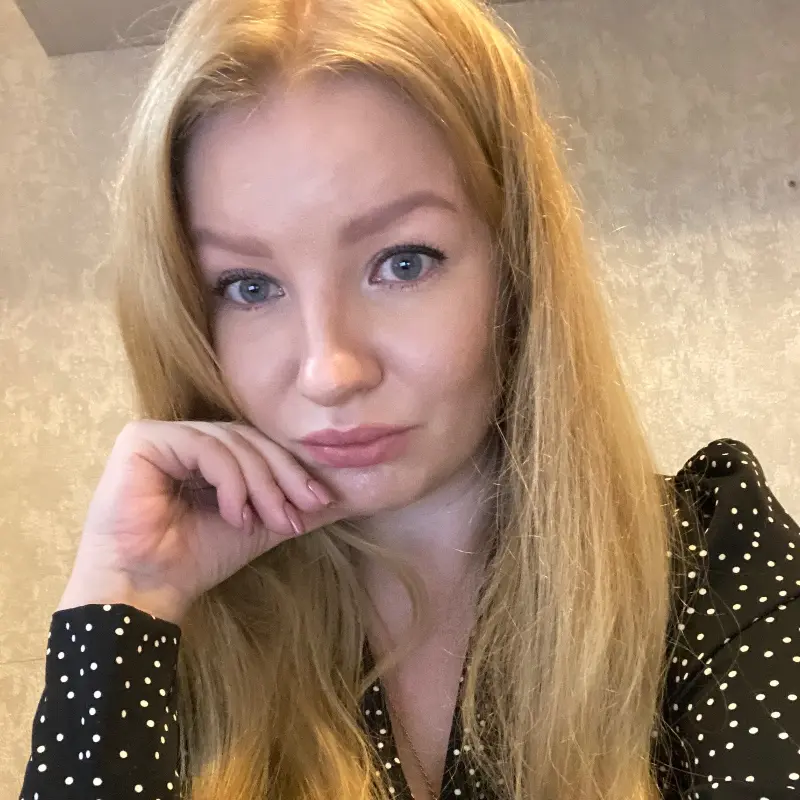 Юлия Зотова