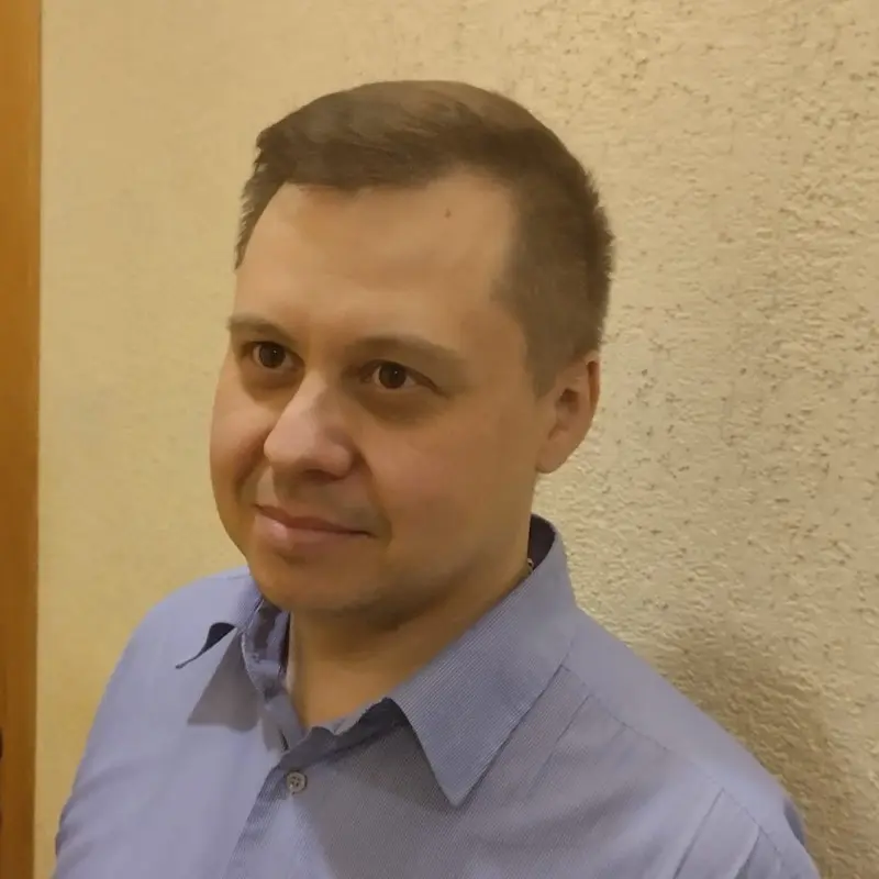 Артем Россолов
