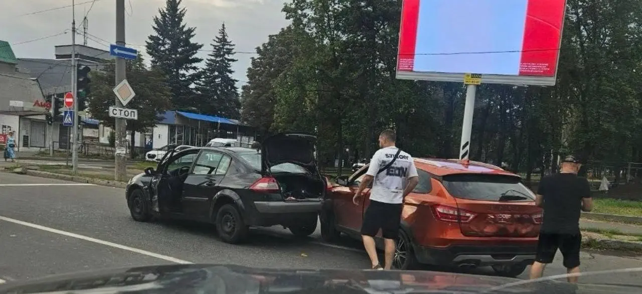 ДТП на бульваре Шевченко | Сетка — социальная сеть от hh.ru