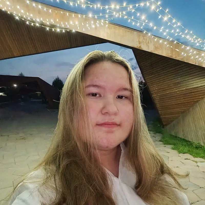 Элана Хасанова