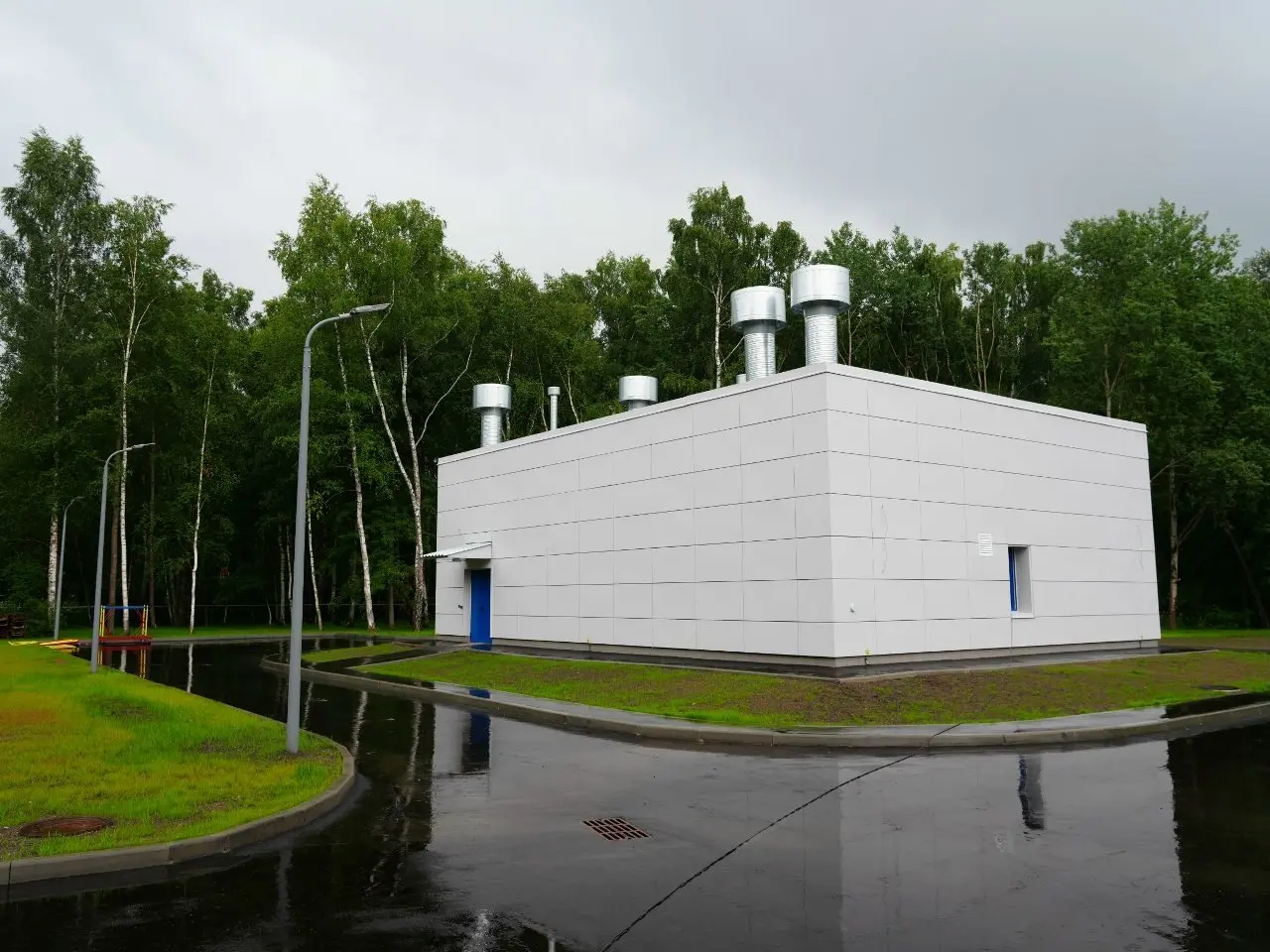 Завершена реконструкция очистных сооружений «Ватутинки-1»
АО «Мосводоканал» завершило реконструкцию очистных сооружений «Ватутинки‑1»! Теперь водоотведение в районе станет еще надежнее и экологичнее | Сетка — социальная сеть от hh.ru