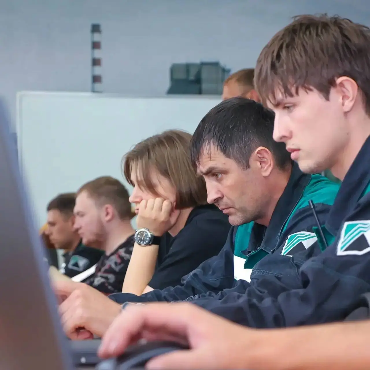 👷‍На производственных площадках ПМХ и Промсорт в течение всего года проводятся конкурсы профмастерства | Сетка — социальная сеть от hh.ru