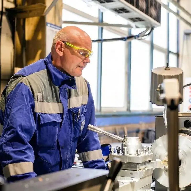 👷‍На производственных площадках ПМХ и Промсорт в течение всего года проводятся конкурсы профмастерства | Сетка — социальная сеть от hh.ru
