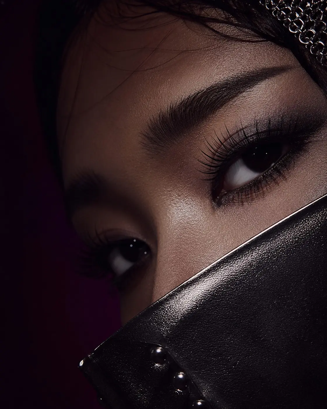 THE GAZE IS THE BLADE
https://www.behance.net/gallery/252910539/PRADA-MASCARA-CONCEPT
An independent speculative beauty concept created for PRADA | Сетка — социальная сеть от hh.ru