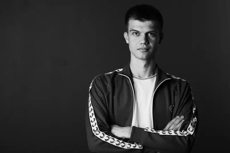 Максим Голощапов