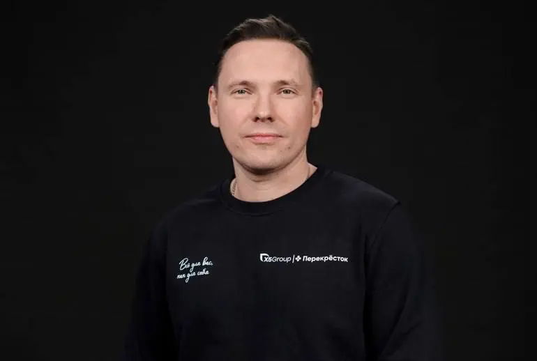 Экс СМО «Перекрестка» Дмитрий Медведев переходит в «Ленту».
Он отвечал за маркетинг «Перекрестка» после ухода Снежаны Черногорцевой с осени прошлого года | Сетка — социальная сеть от hh.ru