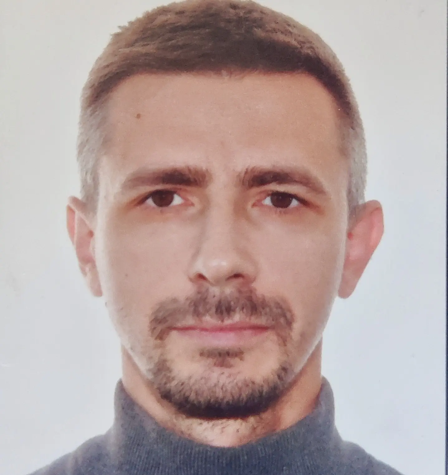 Антон Лазарев