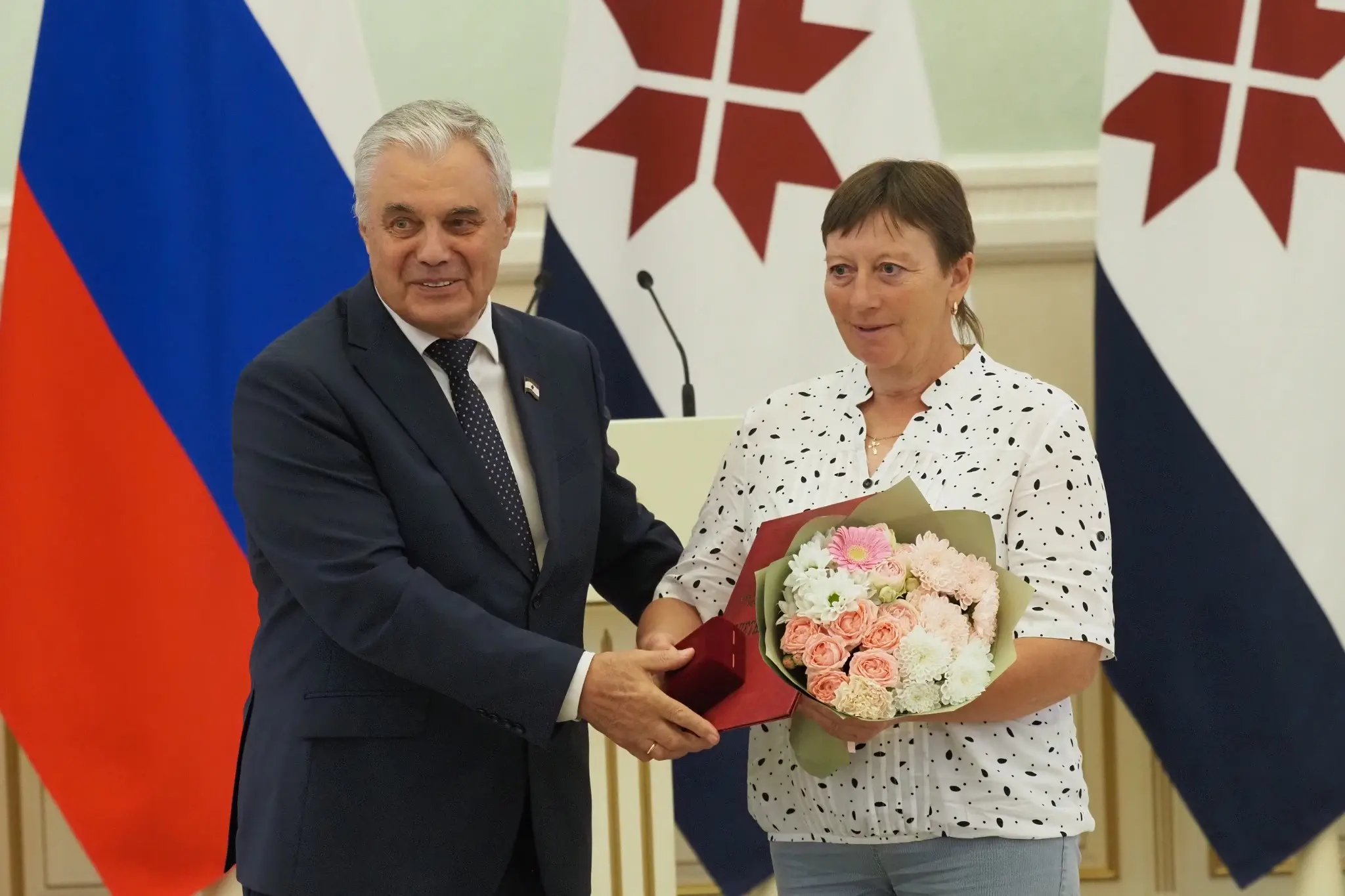 Сетка — социальная сеть от hh.ru