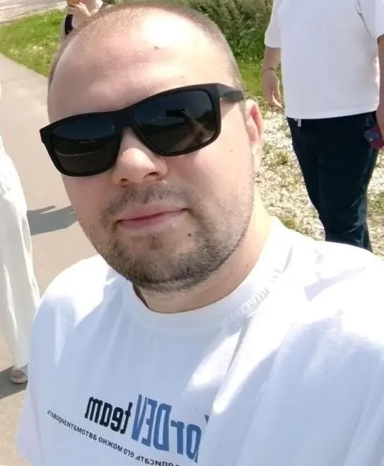 #ЖизньКакЕсть - Ппц, что у меня за неделька.
В Москве надо быть 2 раза.
Вторник — ездил в технопарк «Цитадель» на встречу.
Среда — 2 встречи.
Четверг — встреча.
Пятница — 4 созвона | Сетка — социальная сеть от hh.ru