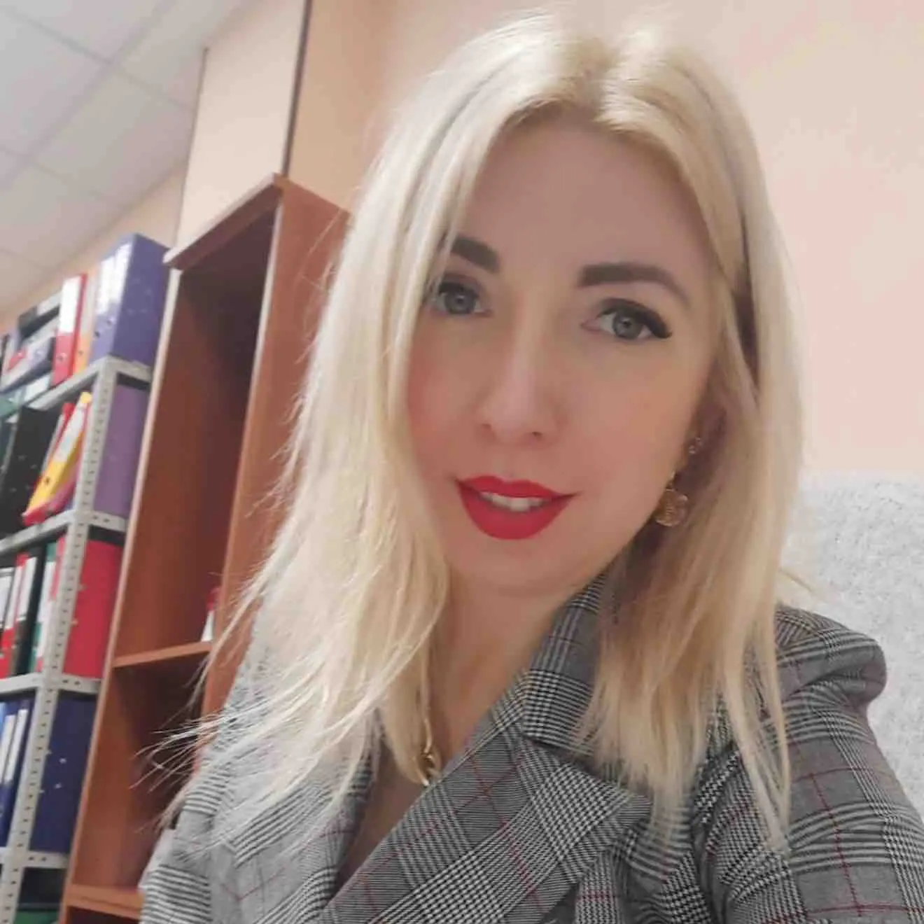 Анна Иванова