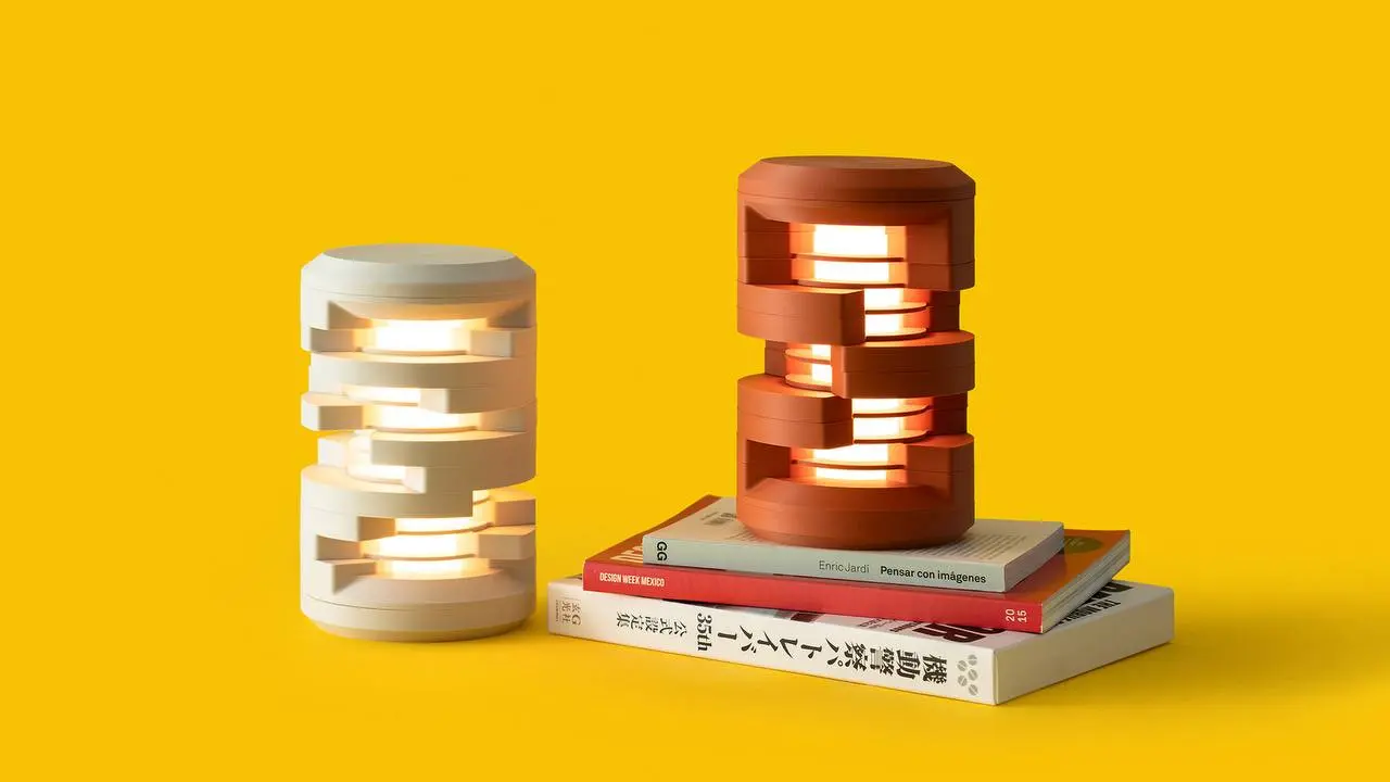 Orbit Portable & Versatile Lamp | Designer: Shift Studio
Я люблю вещи, которые не боятся быть интерактивными | Сетка — социальная сеть от hh.ru