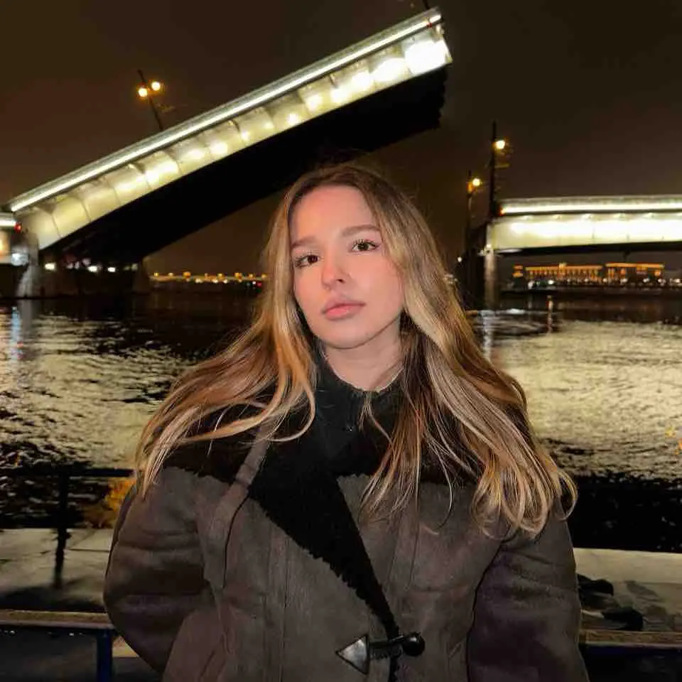 Полина Макарова