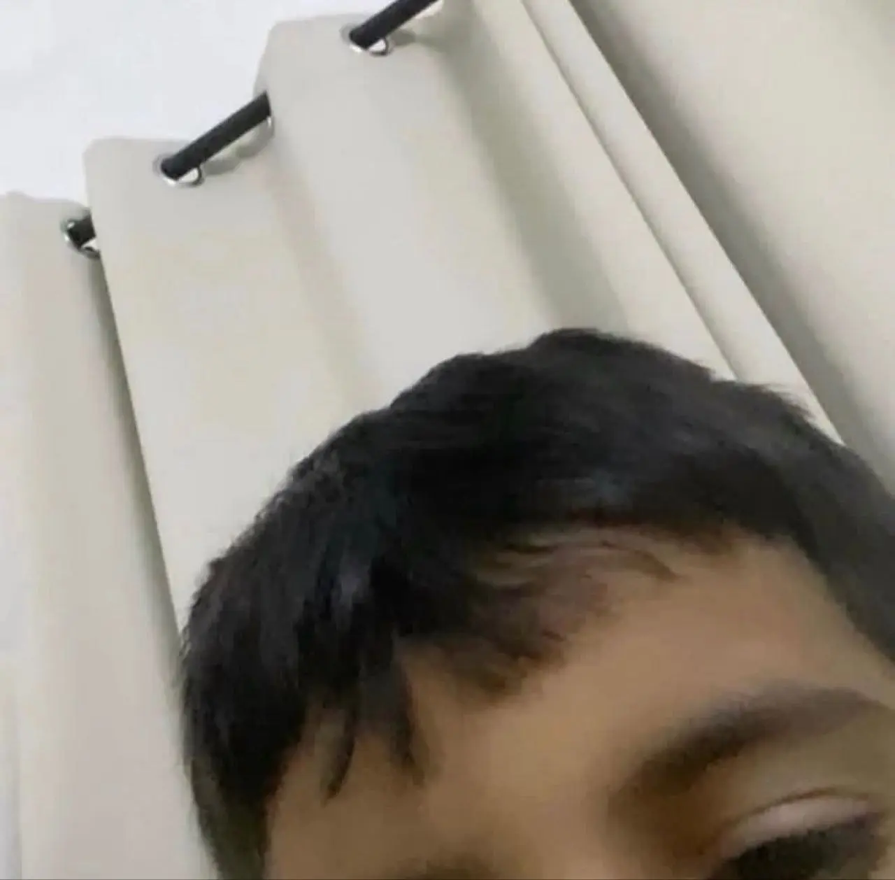Не знаю, что вы подумали, увидев эти фотографии, но именно такой контент сейчас активно распространяется в соцсетях арабских брендов
Пришлось покопаться, чтобы узнать, в чём же суть, потому что больши... | Сетка — социальная сеть от hh.ru