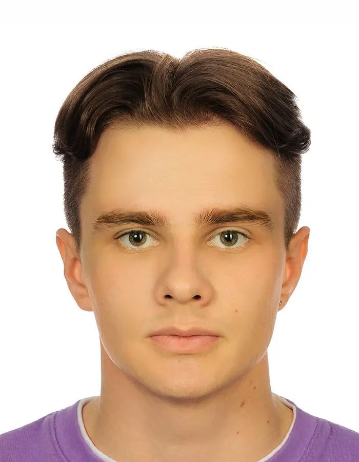Виктор Служаев