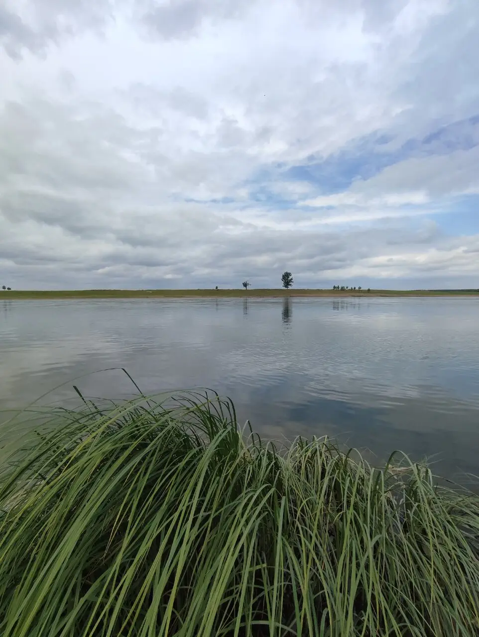 По пути в деревню пару часиков постоял в Казанке.
Вода прибыла очень прилично | Сетка — социальная сеть от hh.ru