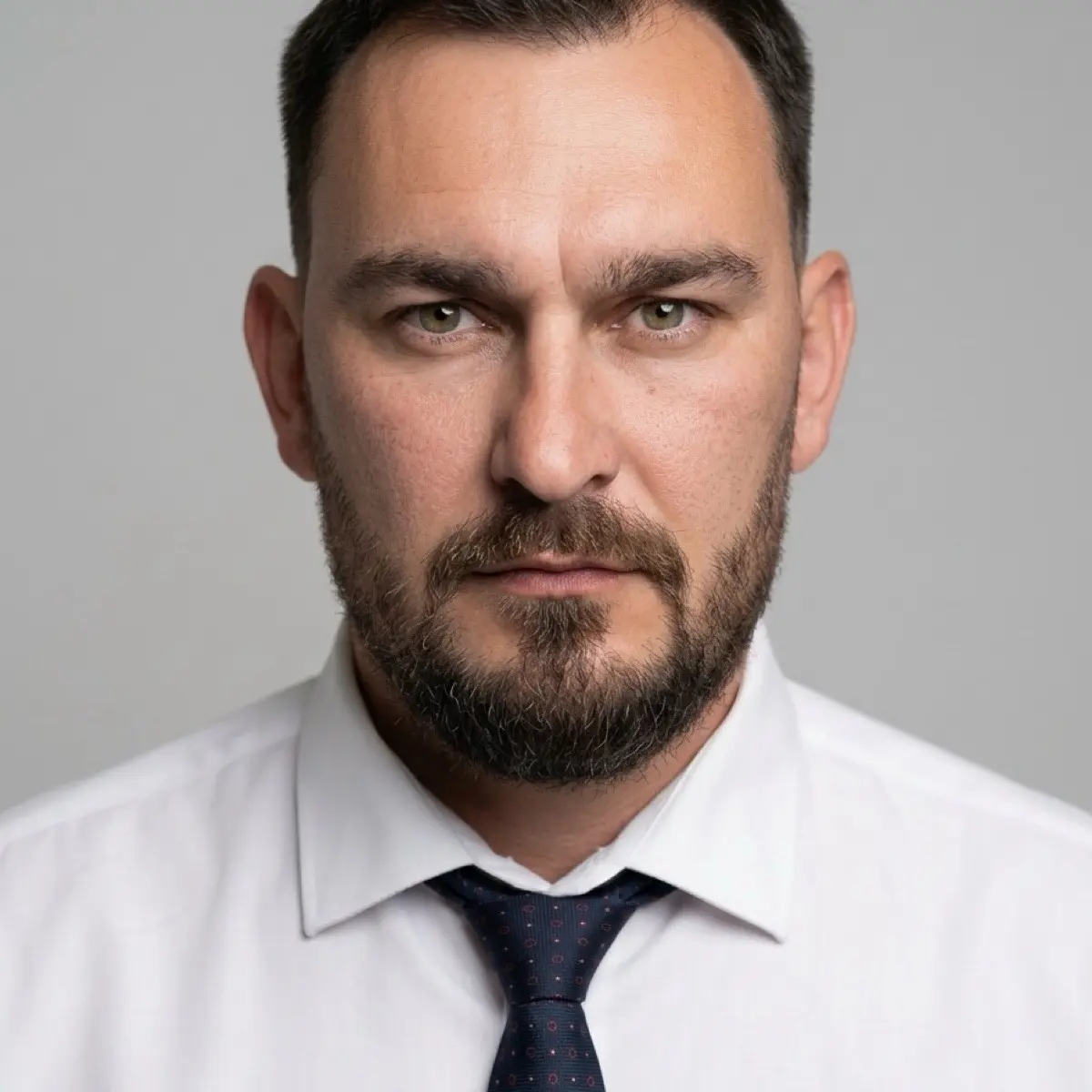 Антон Михайлов