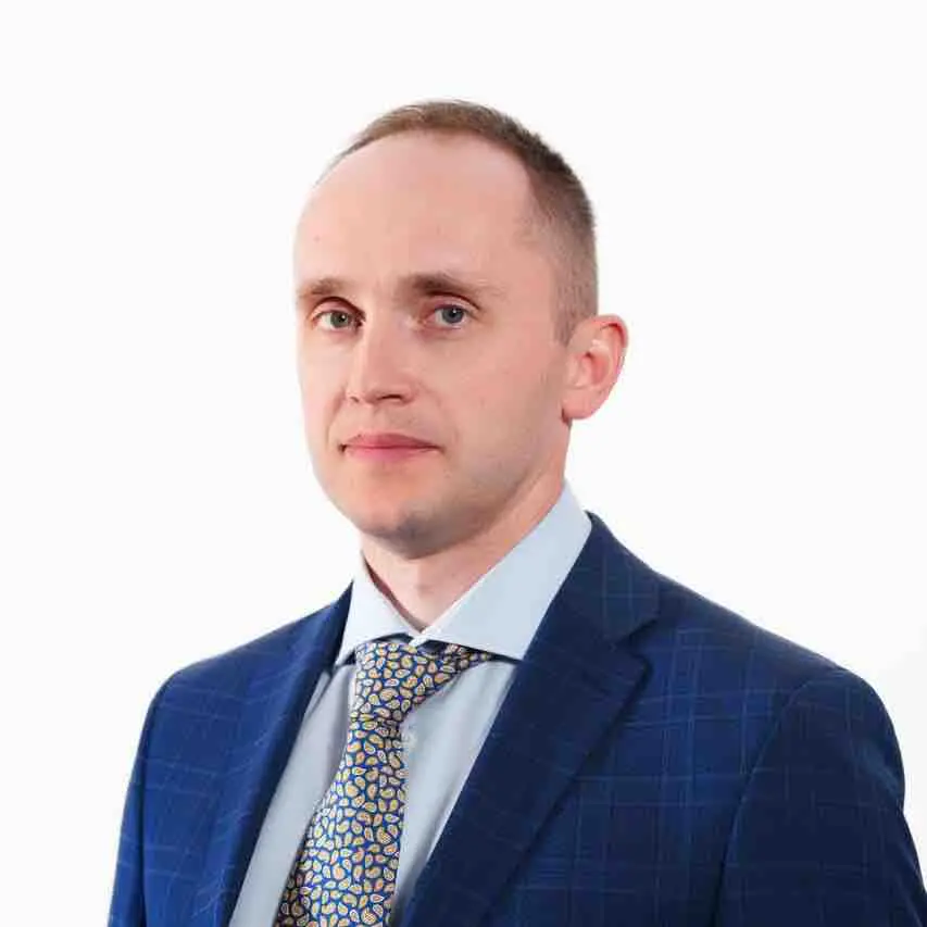 Илья Костин