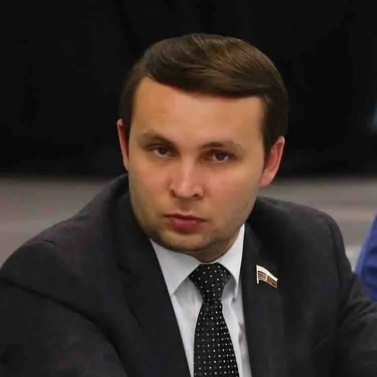 Юрий Волков