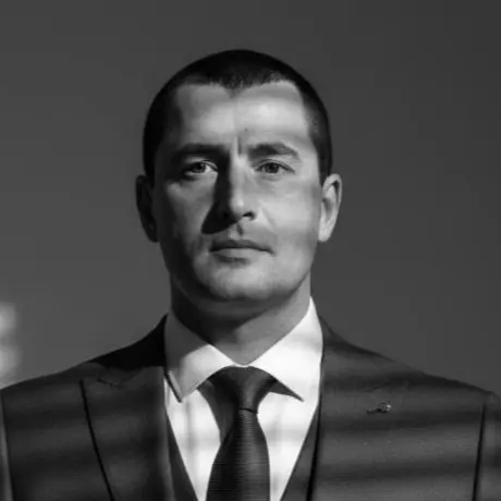 Роман Варданян