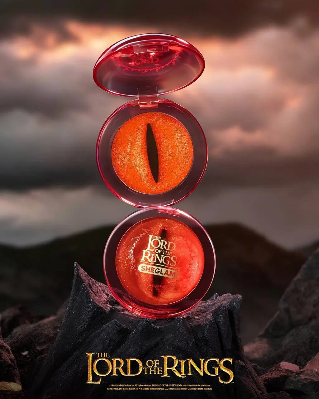 Коллекцию косметики по Lord of the Rings выпустил Sheglam. В дропе есть мнооого хайлайтеров, блеск для губ, шиммер для тела и самое важное — тени-желе с оком Саурона 😳 | Сетка — социальная сеть от hh.ru