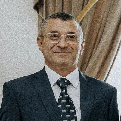 Евгений Белый