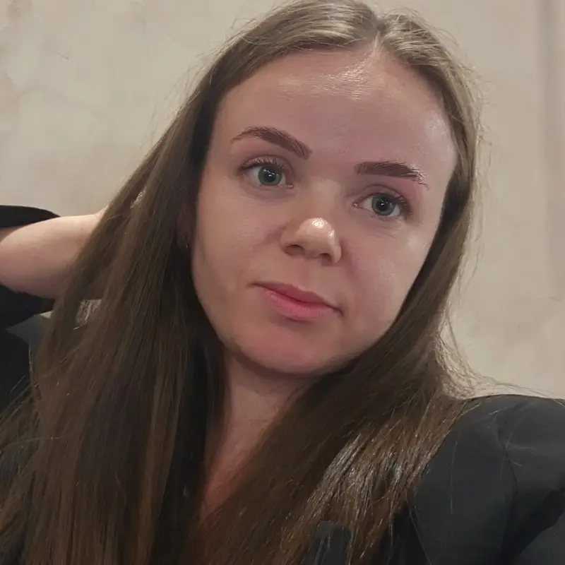 Лариса Чепикова