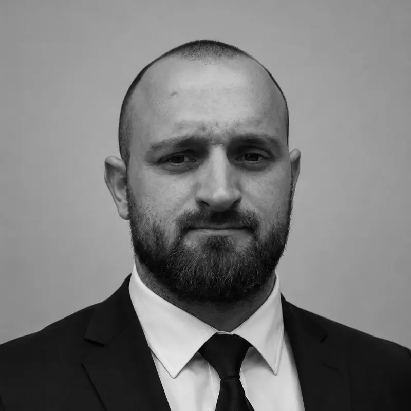 Руслан Рустамов