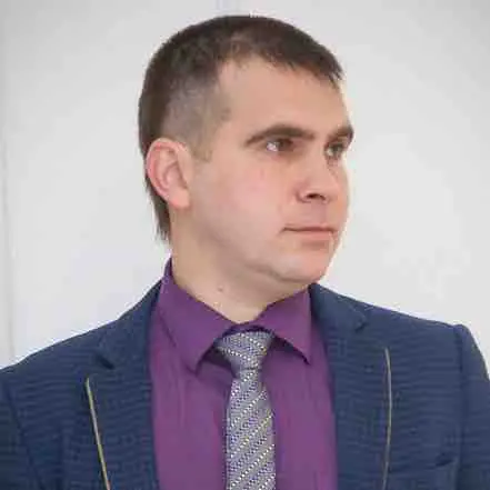 Борис Плотников