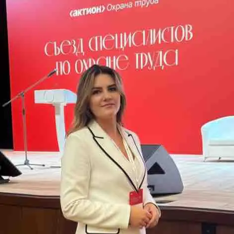 Наталья Золотова