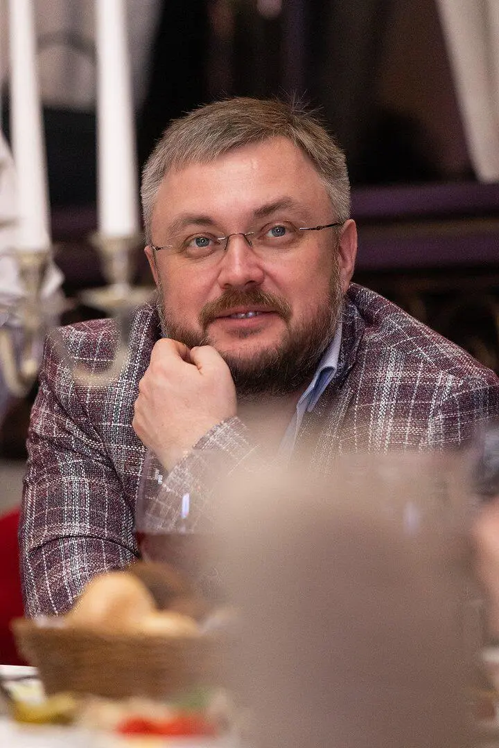 Евгений Николаев