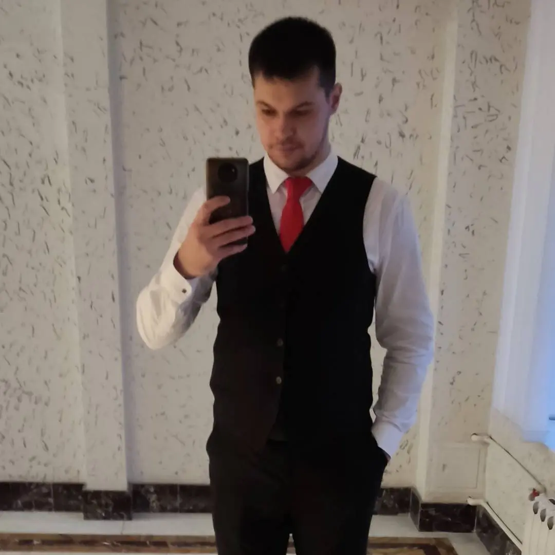 Андрей Скрябин