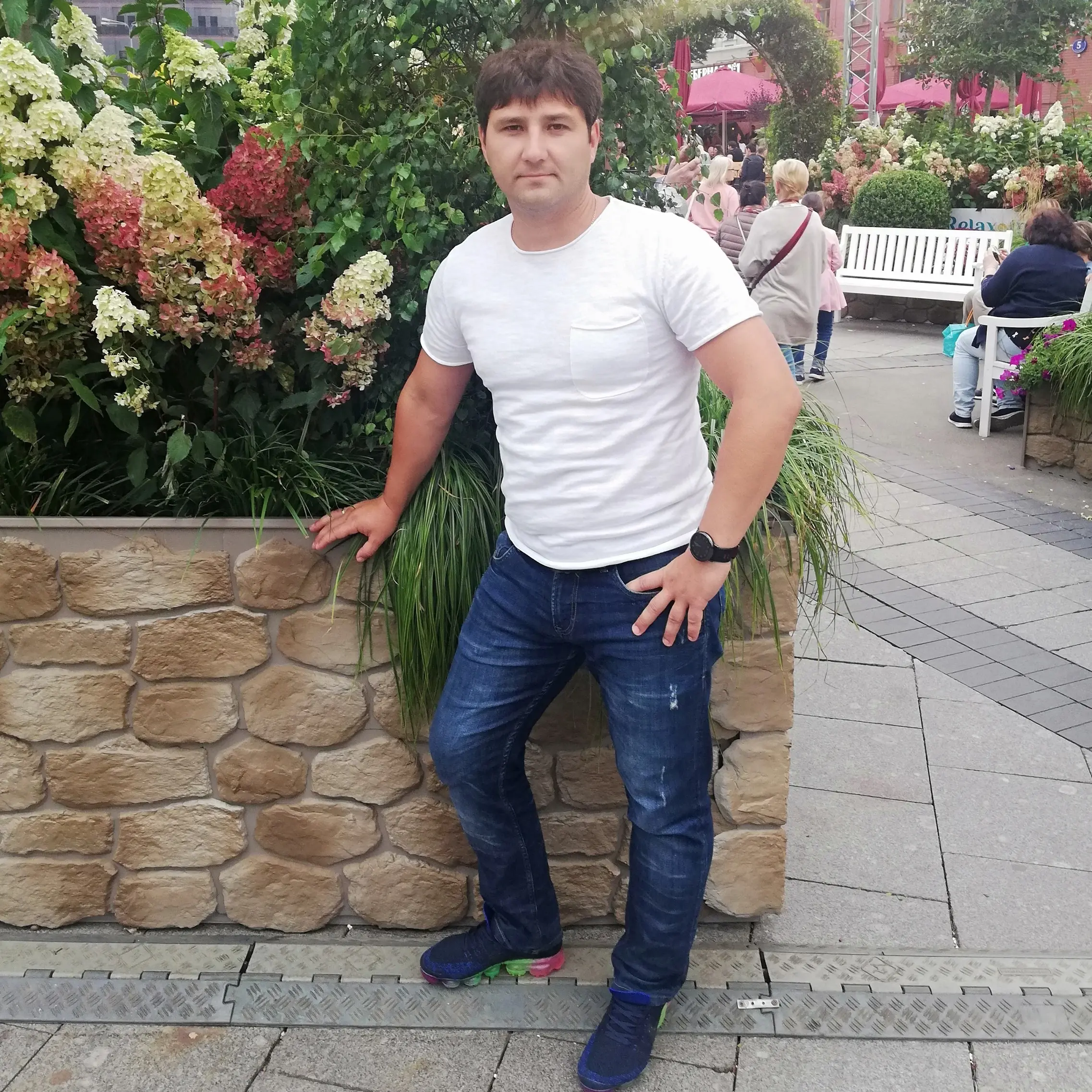 Network member avatar