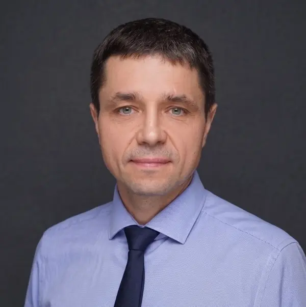 Павел Максимов