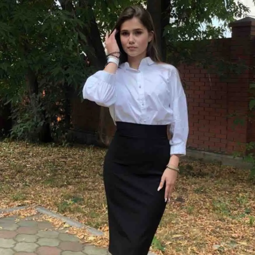 Арина Везломцева