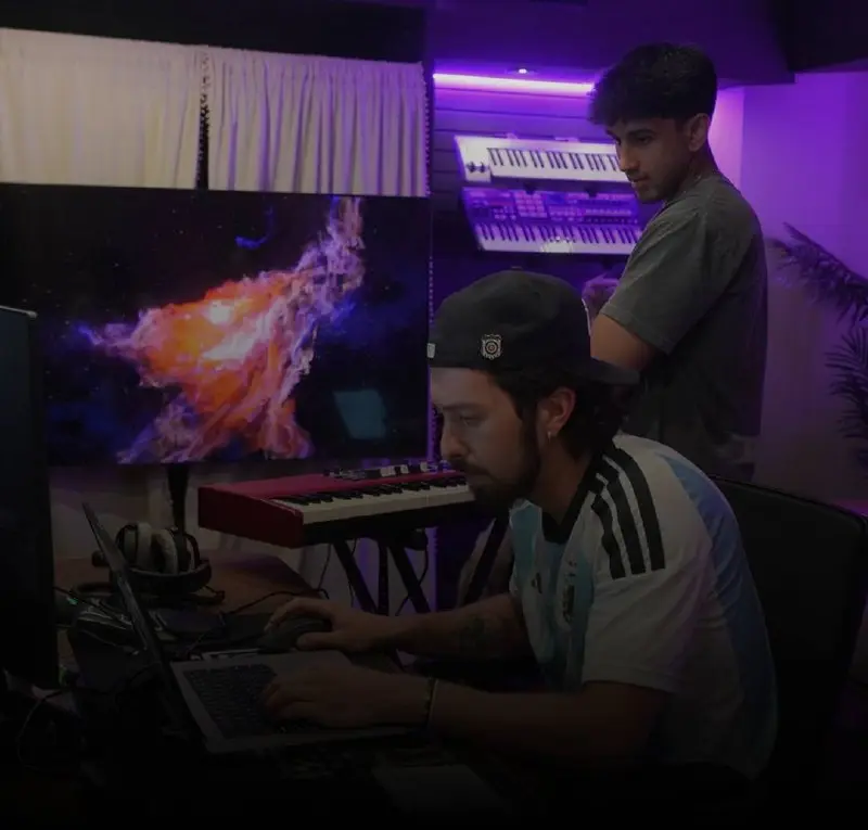 🅱️#digest — BeatStars готовят интеграцию с Claude
BeatStars выпустили новый номер The Signal и рассказали о будущих обновлениях, трендах маркетплейса и возможностях для продюсеров | Сетка — социальная сеть от hh.ru