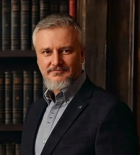 Александр Антипов