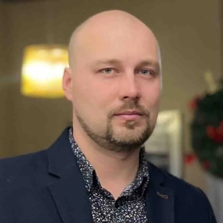 Андрей Волков