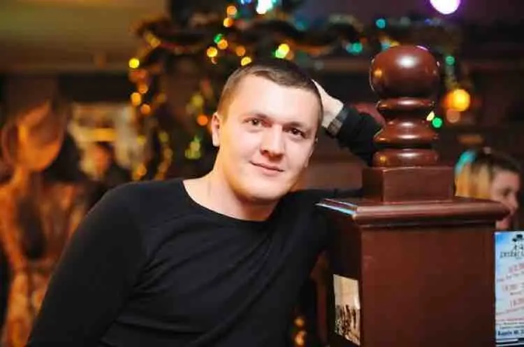 Роман Бушин