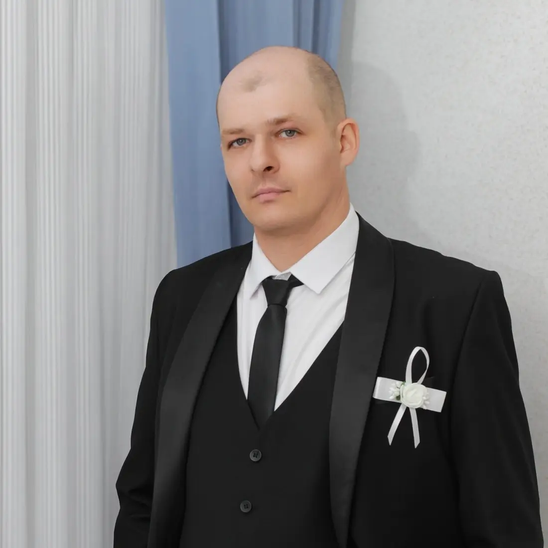Антон Медведев