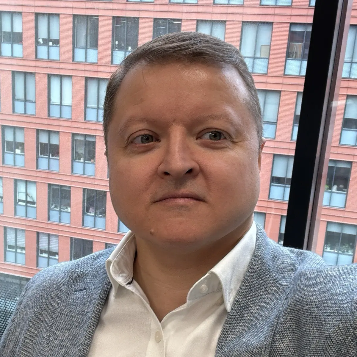 Евгений Петров