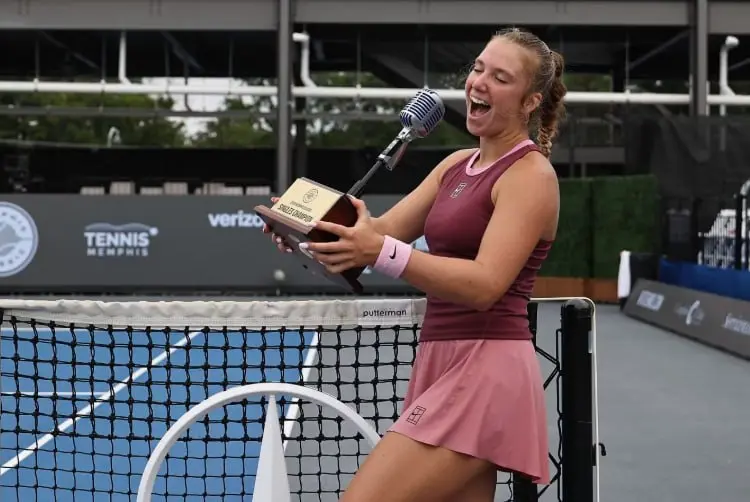 Российская теннисистка в 16 лет поднялась на 103 места в рейтинге WTA
#Россия #Спорт #Победа #Турнир #Мемфис #Выводы #СМИ | Сетка — социальная сеть от hh.ru